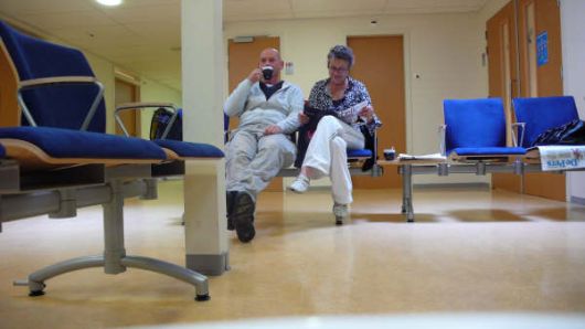 in de wachtkamer voor de bestraling met Frank