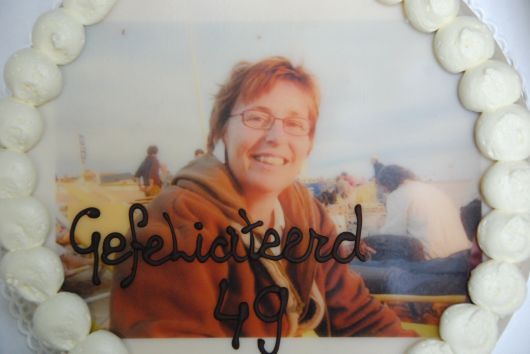 Bernadine op de taart