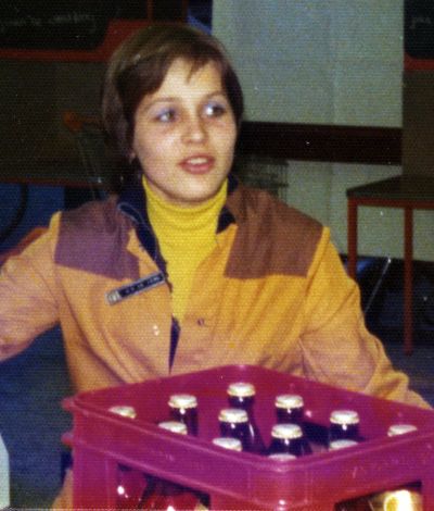 Eerste bijbaantje in de supermarkt, 1974