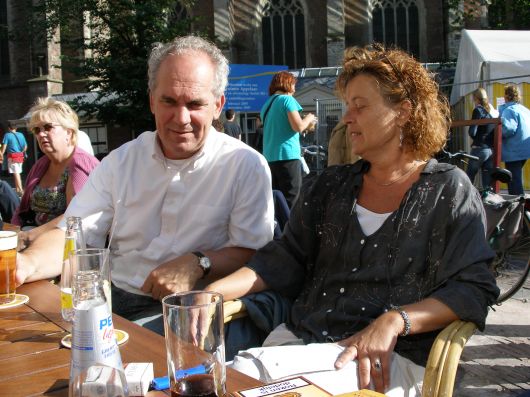 Gaby en Henk terrasje Haarlem, 2003