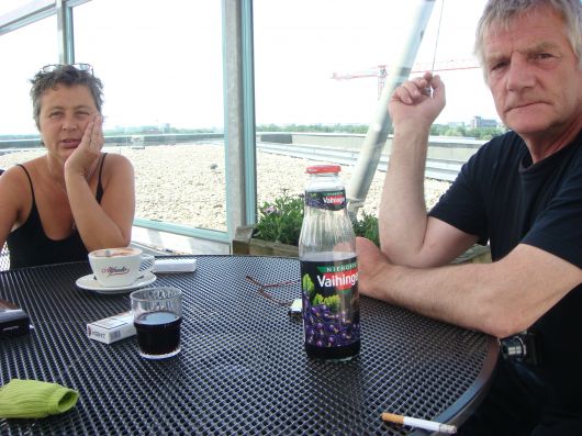 Gaby en Jan op het dakterras van het AVL