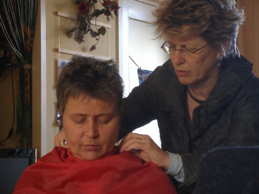 Mar wordt geknipt door Els, februari 2008