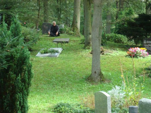 Jan op een afstandje