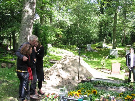 Amber voegt zich bij Jan en Janneke